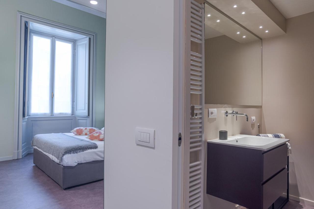 Suite Del Duomo - By MyhomeinCôme Esterno foto