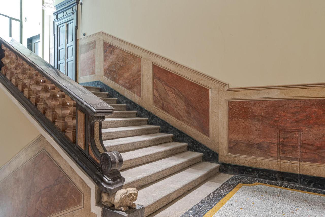 Suite Del Duomo - By MyhomeinCôme Esterno foto